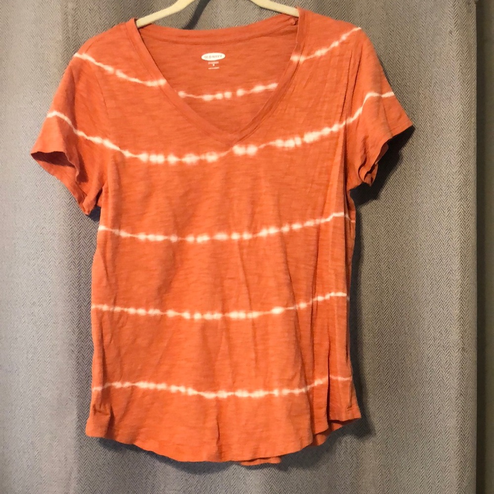 Old Navy Orange and white short sleeved t-shirt. M.